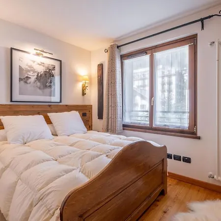 39m Savoyard Style In The Heart Of Apartament Chamonix